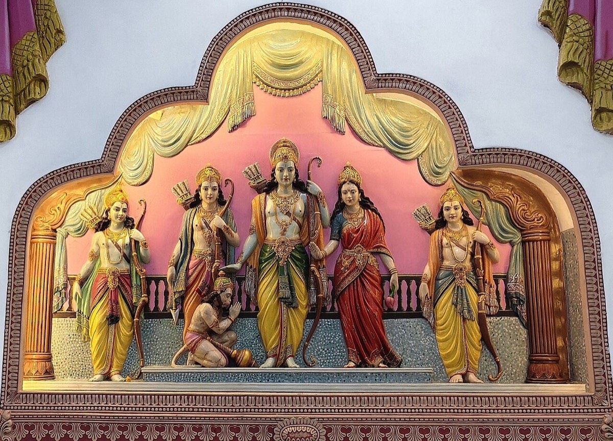 Rama’s birth in Ayodhya — the yajna that opened a palace