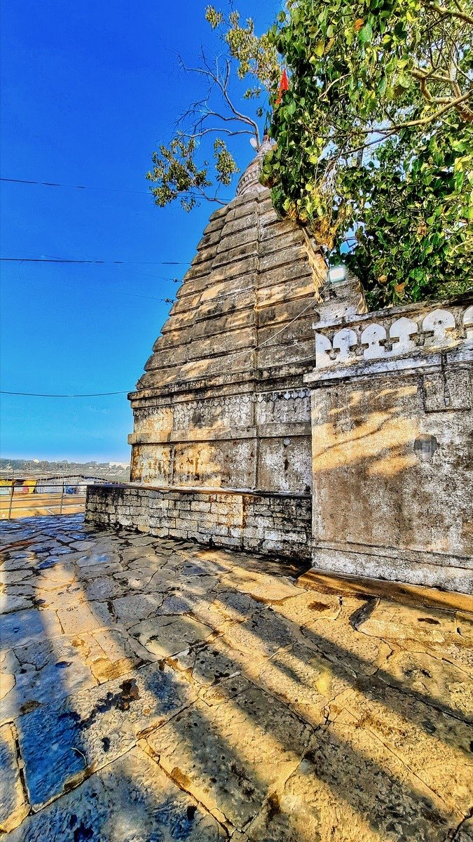 Kuleshwar Temple, Rajim
