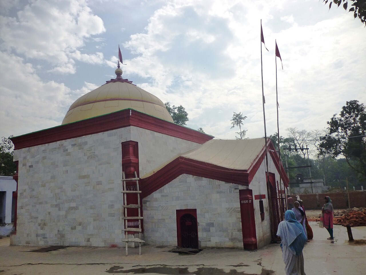 Ugratara Temple, Mahishi